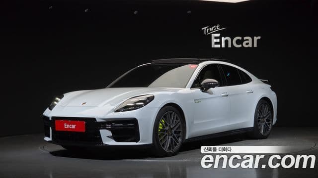 Porsche Panamera 2025 — Photo 34/34