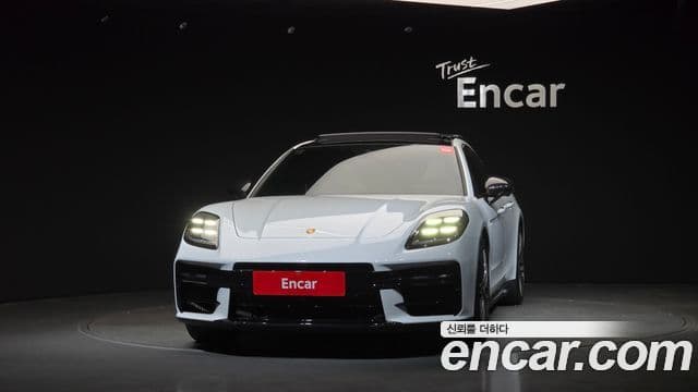 Porsche Panamera 2025 — Photo 2/34