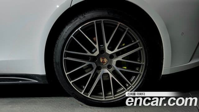 Porsche Panamera 2025 — Photo 29/34