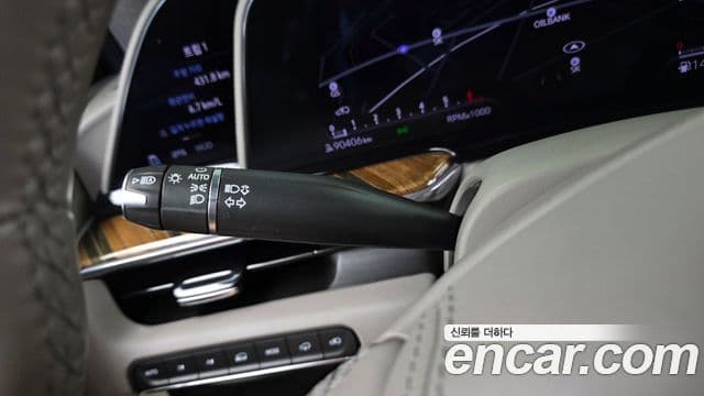 Cadillac Escalade 2023 — Şəkil 14/33