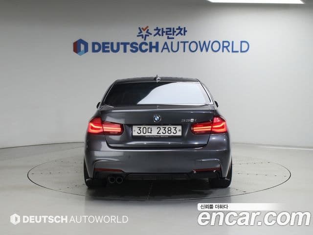 BMW 3 Series 2018 — ფოტო 6/20