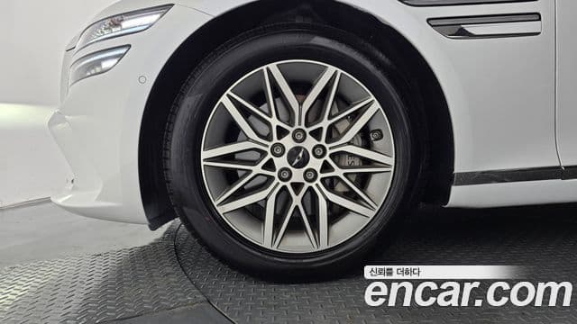 Genesis G80 2024 — Şəkil 9/20