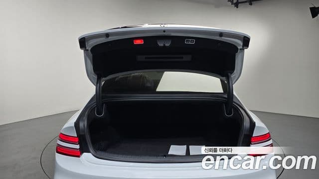 Genesis G80 2024 — Şəkil 15/20