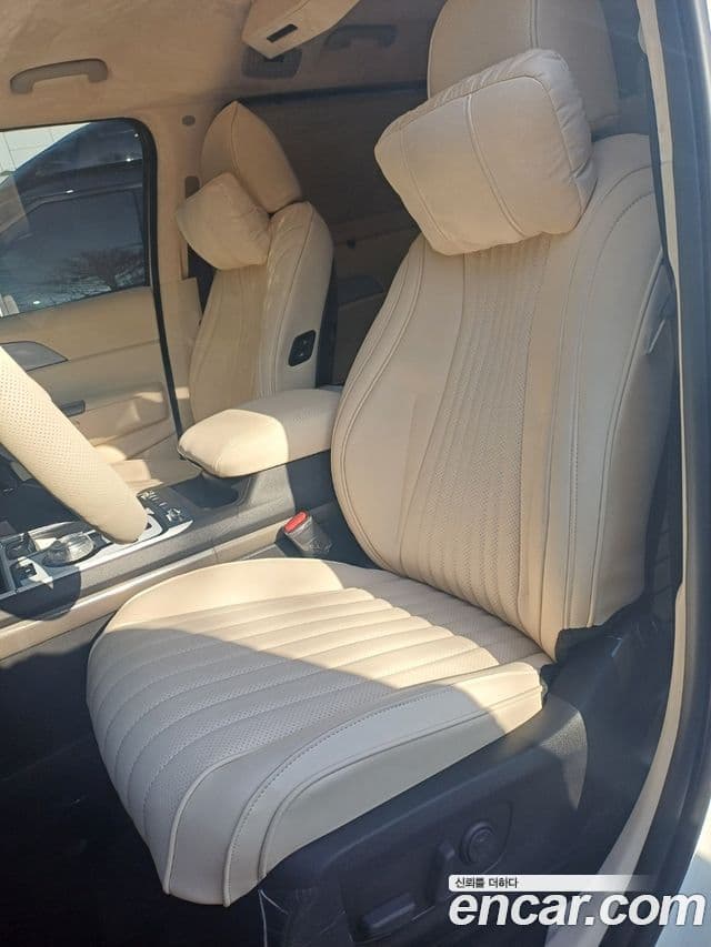 Kia Carnival 2025 — Фото 2/14