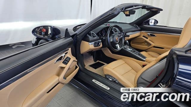 Porsche 718 Boxster 2019 — Фото 8/20