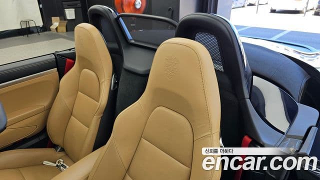 Porsche 718 Boxster 2019 — ფოტო 13/33