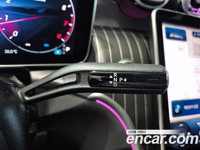 Mercedes-Benz GLC-Class 2026 — Photo 20/20
