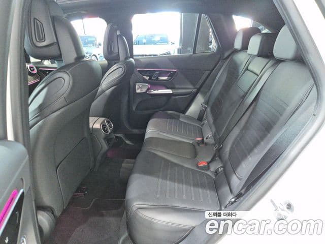 Mercedes-Benz GLC-Class 2026 — Photo 17/20