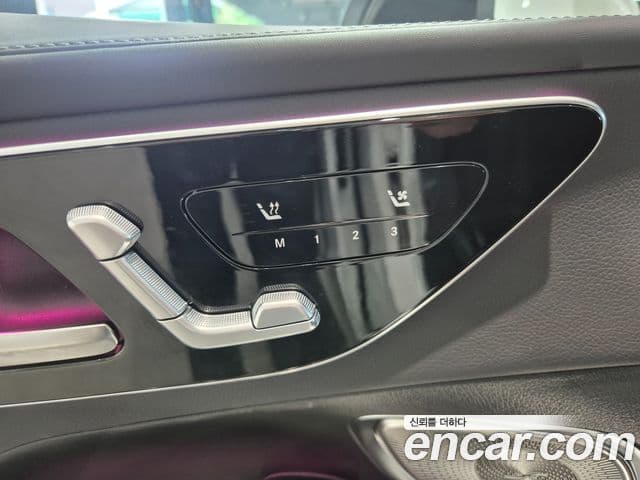 Mercedes-Benz GLC-Class 2026 — Photo 6/20