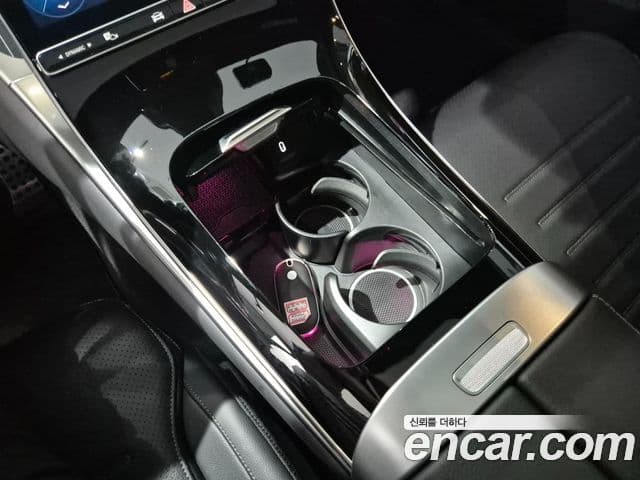 Mercedes-Benz GLC-Class 2026 — Photo 3/20