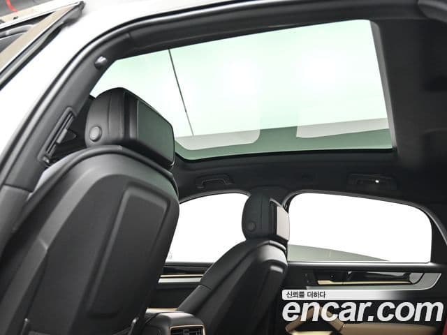 Porsche Cayenne 2025 — ფოტო 7/20