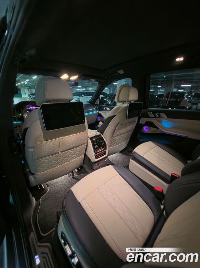 BMW X7 2021 — Photo 3/12