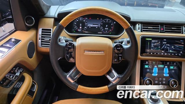 Land Rover Range Rover 2020 — Photo 13/20