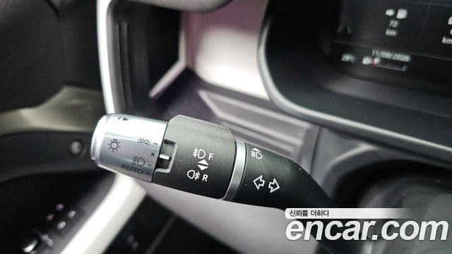 Land Rover Defender 2022 — Photo 14/33