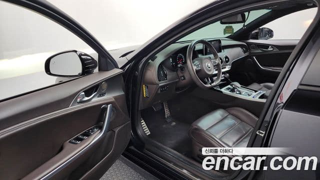 Kia Stinger 2018 — Фото 10/20