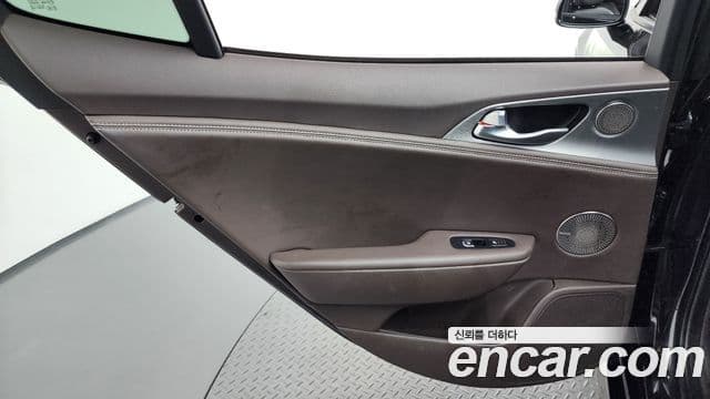 Kia Stinger 2018 — Şəkil 4/36