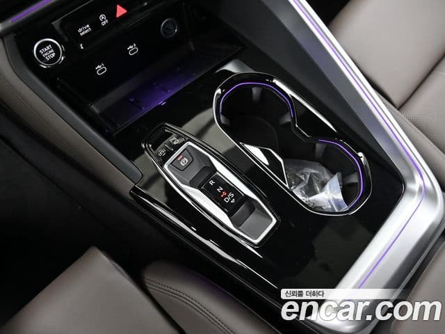 Audi Q5 2025 — Photo 8/20