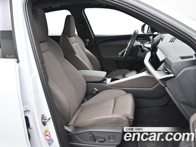 Audi Q5 2025 — Photo 17/20