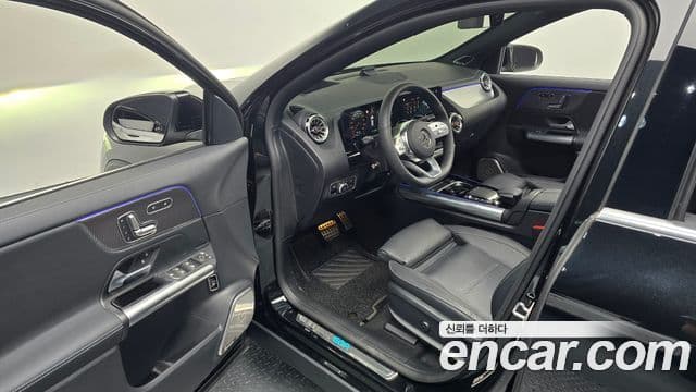 Mercedes-Benz EQA 2023 — ფოტო 31/32