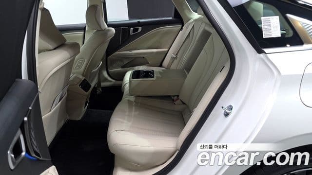 Kia K8 2026 — Şəkil 29/34