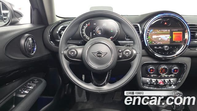Mini Cooper Clubman 2021 — Фото 12/20