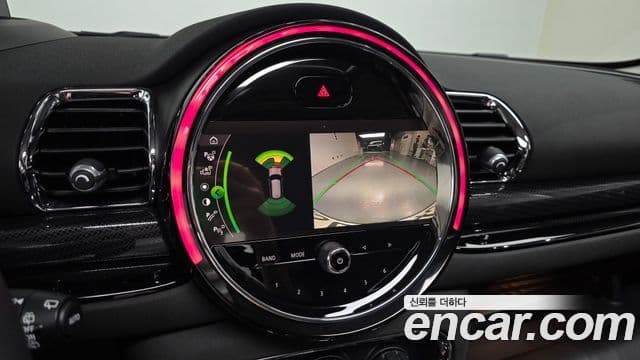 Mini Cooper Clubman 2021 — Фото 14/20