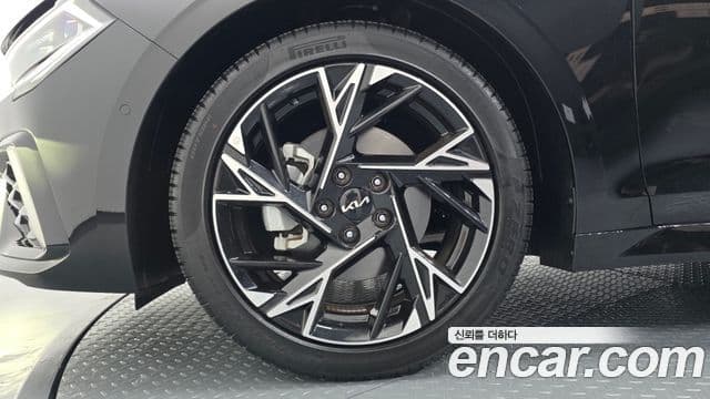 Kia K5 2024 — ფოტო 14/20