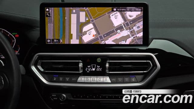 BMW X4 2023 — Photo 27/38