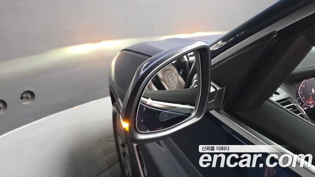 BMW X4 2023 — Photo 34/38