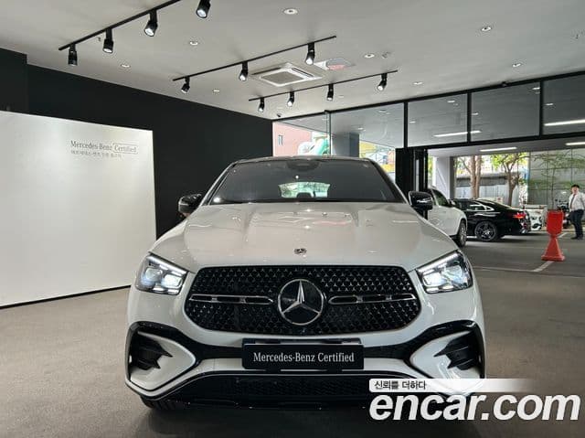 Mercedes-Benz GLE-Class 2026 — Photo 17/19