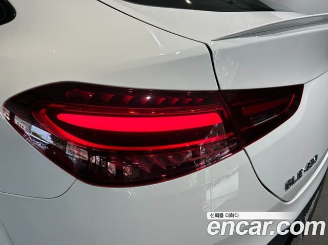Mercedes-Benz GLE-Class 2026 — Photo 3/19