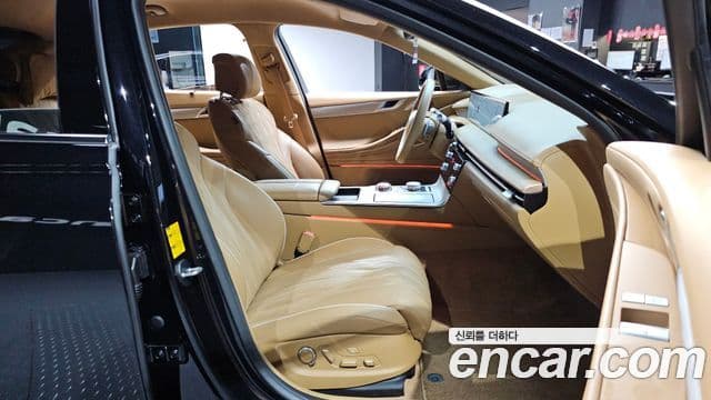 Genesis G80 2024 — Photo 28/37