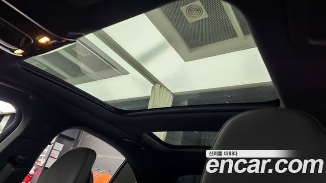 Mercedes-Benz E-Class 2024 — Photo 15/33