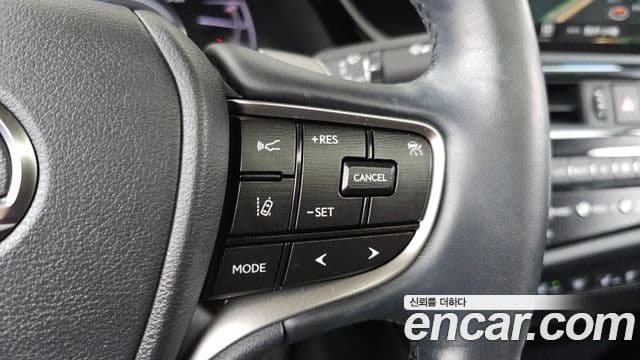 Lexus ES300h 2024 — Şəkil 35/35