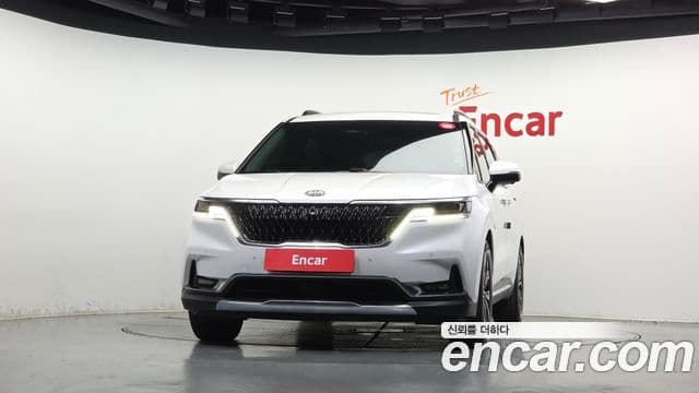 Kia Carnival 2021 — Фото 2/20