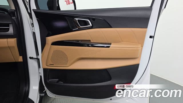Kia Carnival 2021 — Şəkil 14/35