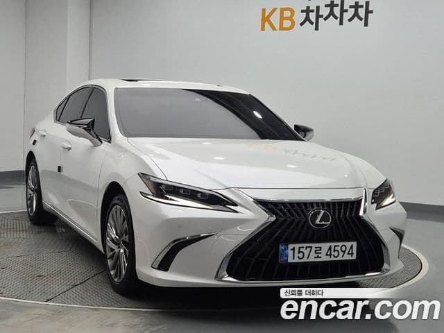 Lexus ES300h 2024 — Şəkil 17/19