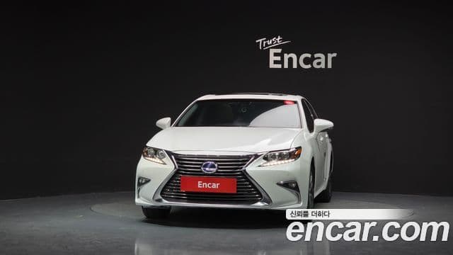Lexus ES300h 2018 — Şəkil 5/30