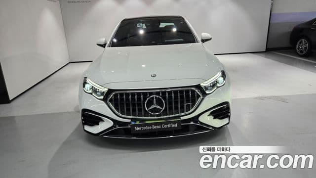 Mercedes-Benz E-Class 2026 — Photo 10/20