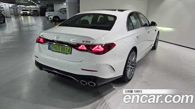 Mercedes-Benz E-Class 2026 — Photo 9/20
