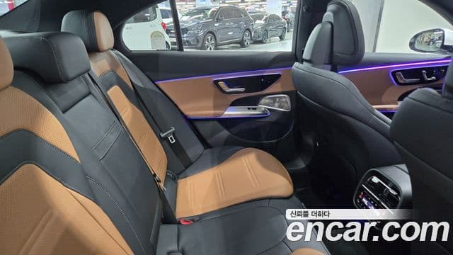 Mercedes-Benz E-Class 2026 — Photo 13/20