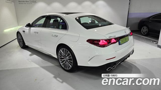 Mercedes-Benz E-Class 2026 — Photo 16/20