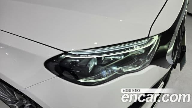 Mercedes-Benz E-Class 2026 — Photo 6/20