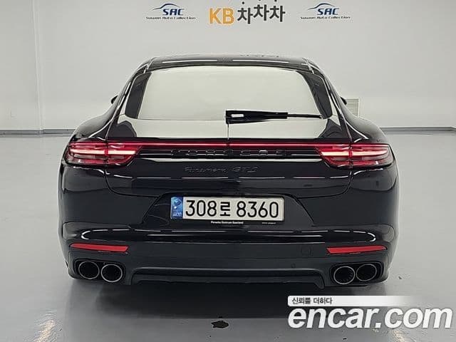 Porsche Panamera 2019 — Photo 5/9