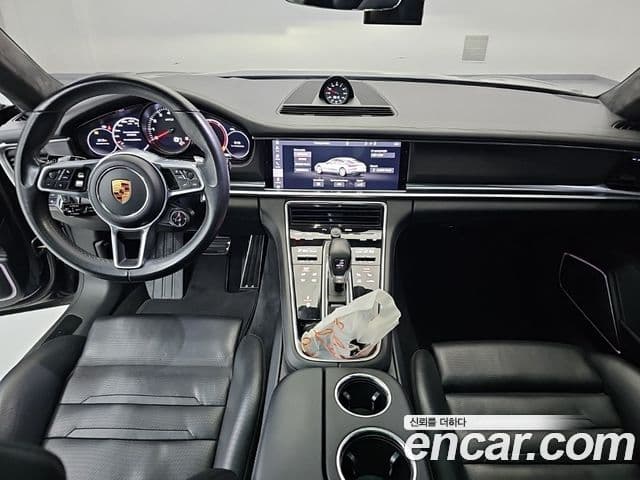 Porsche Panamera 2019 — Photo 4/9