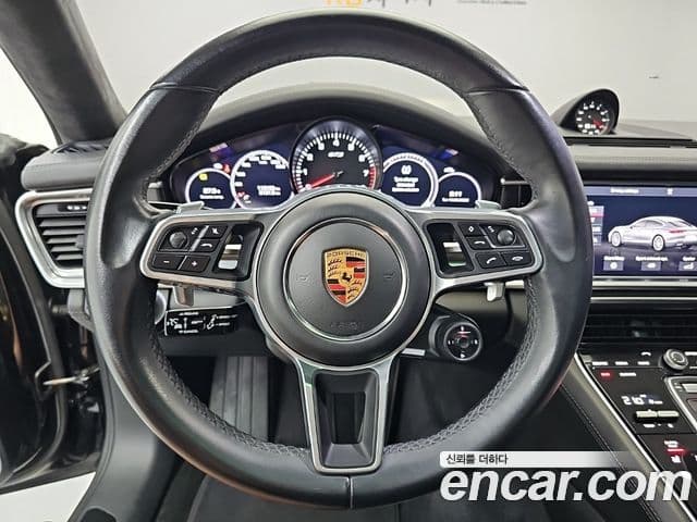 Porsche Panamera 2019 — Photo 7/9