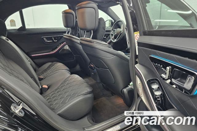 Mercedes-Benz S-Class 2025 — Photo 15/20