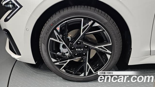 Kia K5 2026 — Photo 11/35