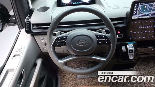Hyundai Staria 2024 — Фото 13/20