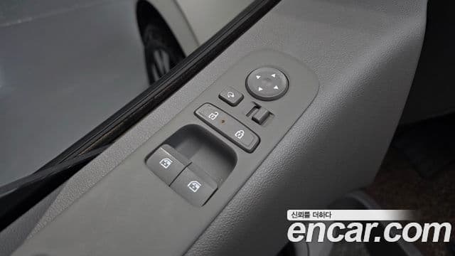 Hyundai Staria 2024 — ფოტო 36/37